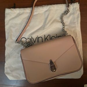 NEW! Calvin Klein pink crossbody